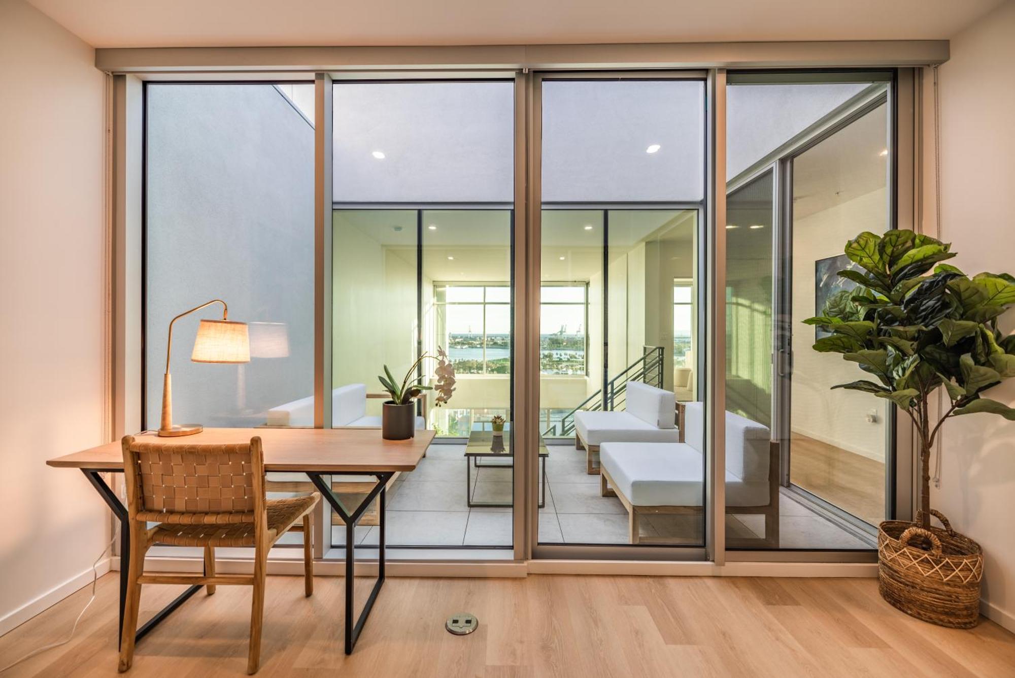 @ Marbella Lane - Penthouse W/ City & Ocean Views 长滩 外观 照片